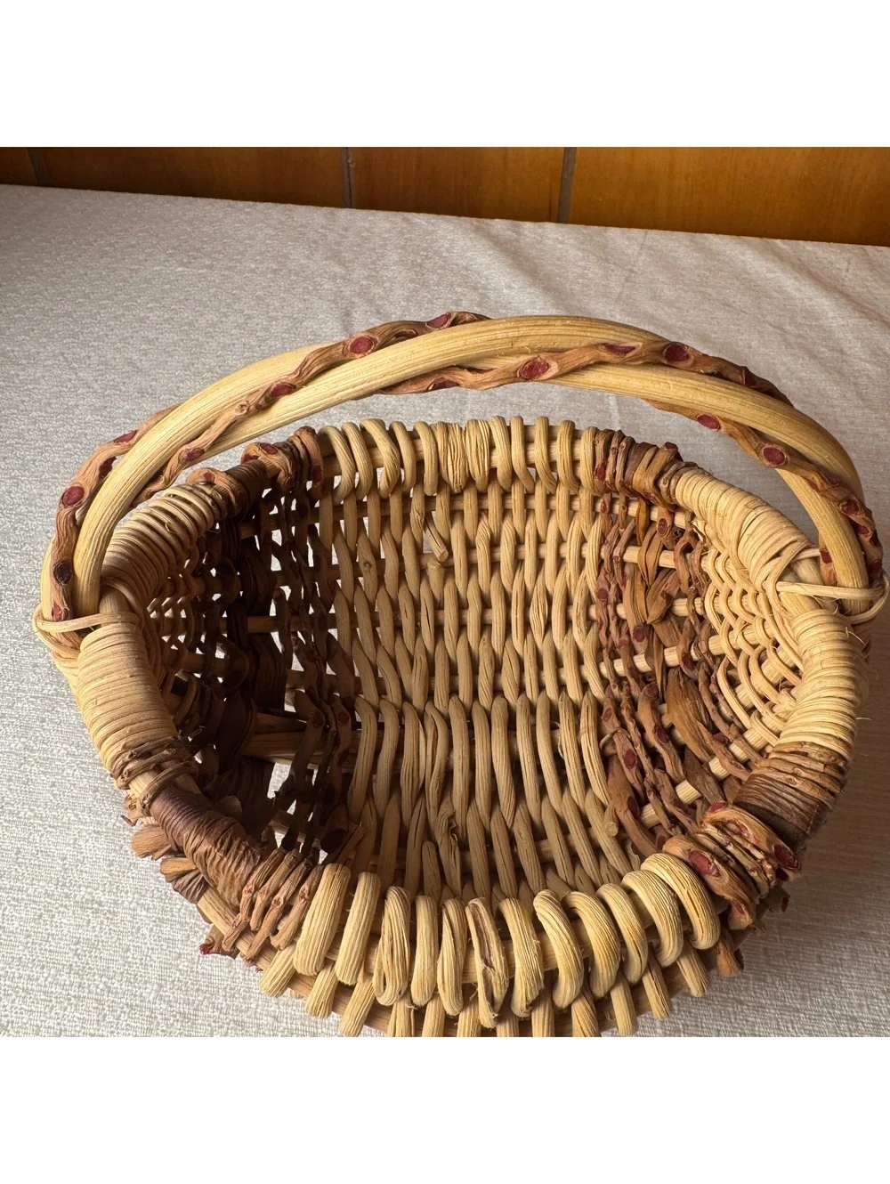 Vintage Handmade Butt Basket Woven Folk Art Decorative Basket With Handle